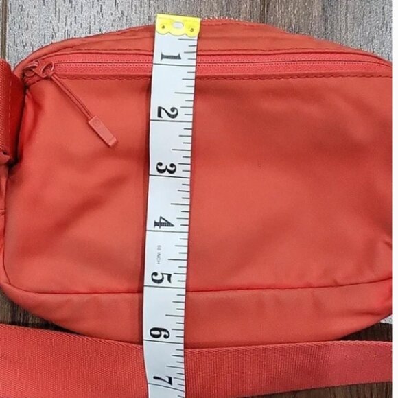 Lululemon everything belt bag - Picture 7 of 7